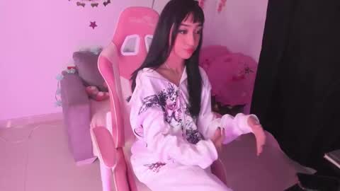          online show from November 25, 2:43 am