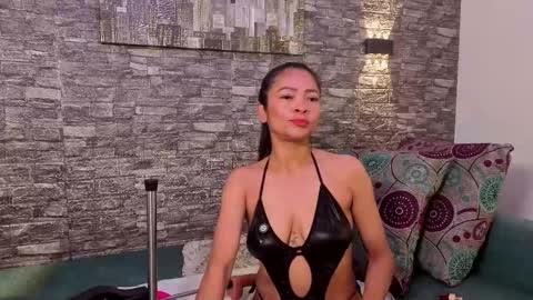 Anell online show from February 2, 7:54 pm