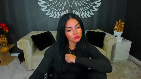 Anne online show from November 6, 6:00 pm