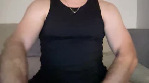 anewsummer online show from March 25, 4:52 am