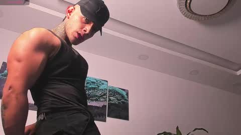 Snapshot of angeel_d035 chatting on February 26, 11:09 pm Angel online show from February 26, 11:09 pm