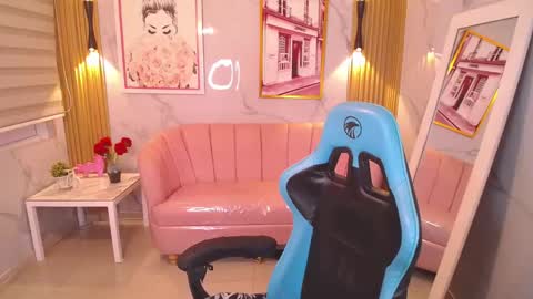 angel09 a online show from October 24, 12:39 pm