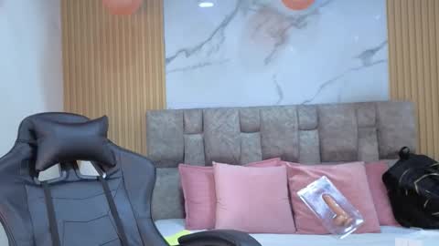 angel__kiss online show from March 1, 2:21 pm