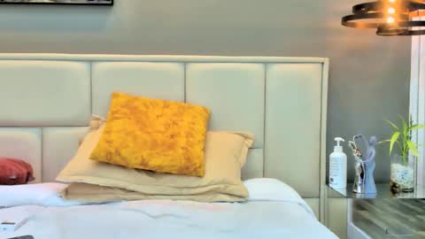 Angel online show from February 3, 6:33 am