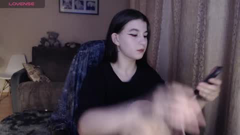 Angel online show from April 29, 3:39 pm