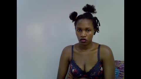 angel_mia5 online show from November 25, 7:23 pm