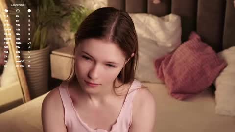 Mary online show from May 29, 12:25 pm