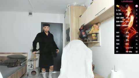 Frankie  online show from October 27, 12:05 pm