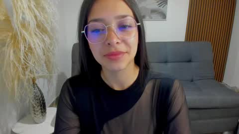 angeline_davies online show from September 15, 1:34 pm