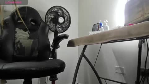 Im Angel  online show from December 24, 6:00 am