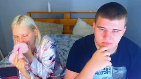 Cutie online show from July 18, 5:59 pm