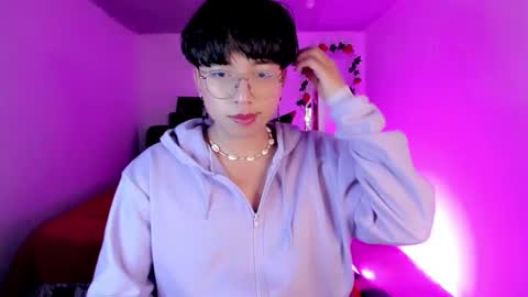 Angel  online show from November 26, 7:32 pm