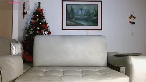 Angelm888-  online show from December 23, 5:13 am