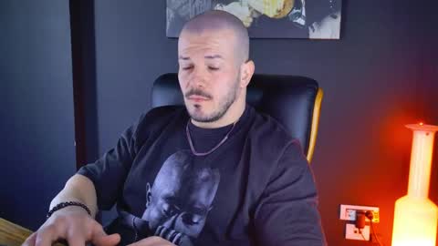 Snapshot of angeloeric chatting on January 19, 11:12 am BlackWolf online show from January 19, 11:12 am