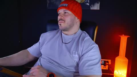 Snapshot of angeloeric chatting on February 9, 6:47 pm BlackWolf online show from February 9, 6:47 pm