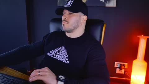 Snapshot of angeloeric chatting on February 11, 9:31 am BlackWolf online show from February 11, 9:31 am