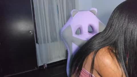 Snapshot of angelsmia_ chatting on February 27, 7:30 am  MIA available content ask online show from February 27, 7:30 am