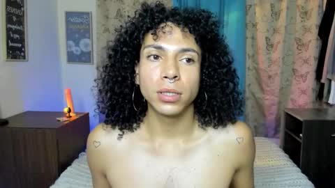 angelwhitte online show from January 8, 12:49 am