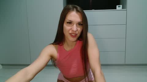 angiemilly online show from December 13, 7:53 pm