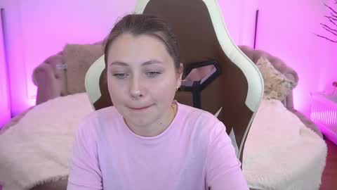 Anny online show from April 28, 8:07 am