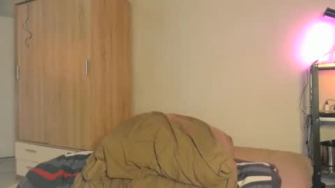 Snapshot of angrydeimos chatting on January 27, 3:15 am Deimos online show from January 27, 3:15 am