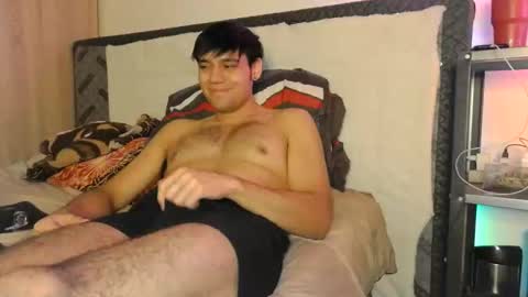 Snapshot of angrydeimos chatting on February 25, 4:03 am Deimos online show from February 25, 4:03 am