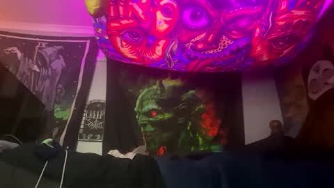 angusbone01 online show from September 10, 8:15 am