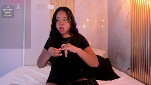 Angie online show from January 11, 12:22 pm