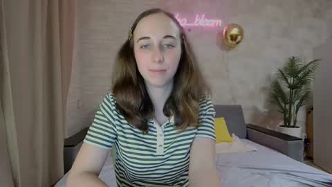 anikabloom online show from February 19, 12:25 am