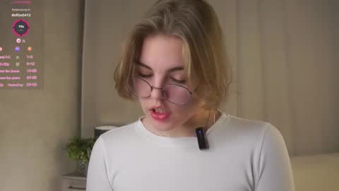 AnishaVivo online show from March 23, 1:49 pm