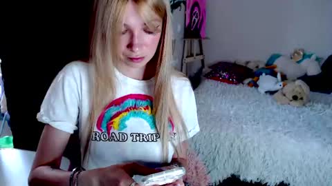 anita_moon_ online show from July 28, 2:05 pm