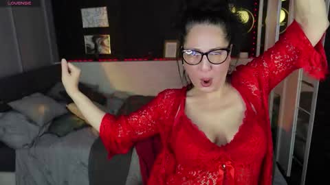 Anita online show from October 4, 9:12 pm