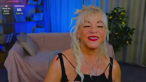 Anita online show from April 16, 10:48 am