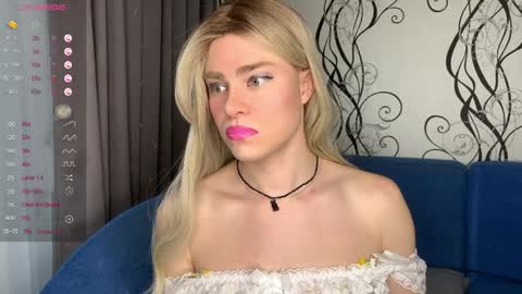 anjalin_sososok online show from March 15, 3:44 am