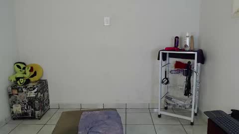 Hello My name is NaiaraPv is OPEN online show from September 24, 1:56 am