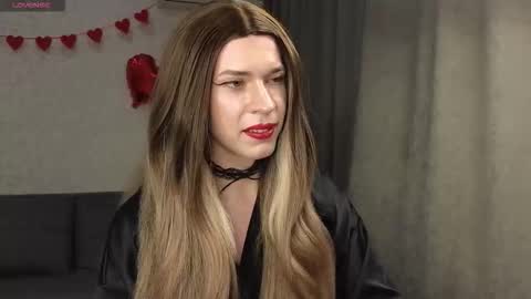 Anna online show from February 19, 7:02 pm