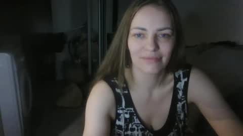 annadiamond1 online show from May 22, 9:54 pm