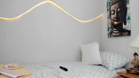 Anna Lennon online show from January 15, 7:11 pm