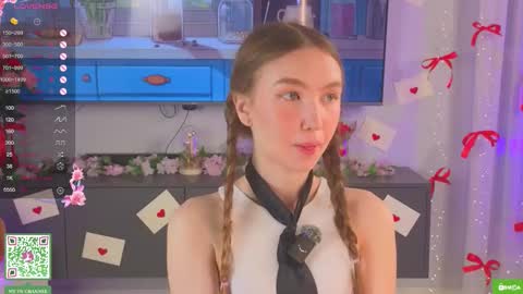 Holly Molly Im Polly online show from March 15, 8:01 pm