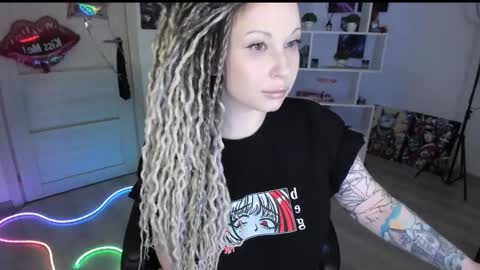 Anna online show from March 29, 6:53 pm