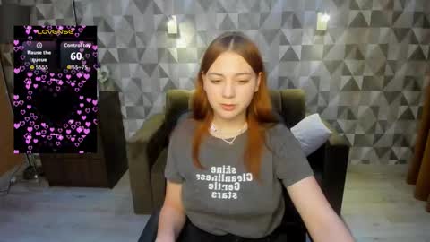 Anna online show from December 4, 2:38 pm