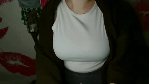 Bella online show from November 24, 6:17 pm