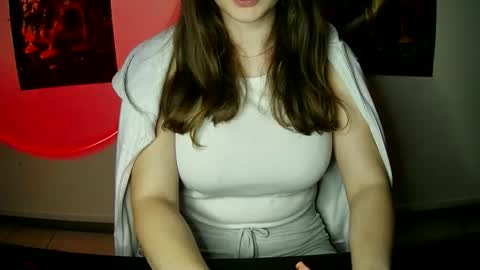 Bella online show from September 19, 2:54 pm