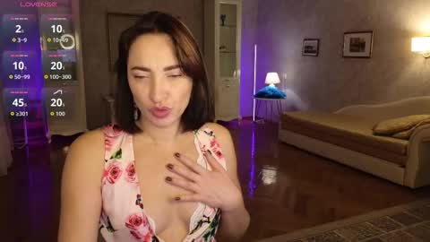 Snapshot of anne_karma chatting on October 21, 8:23 pm anne_karma online show from October 21, 8:23 pm
