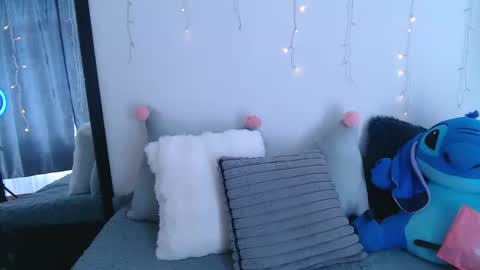 Anne  online show from December 21, 4:13 pm