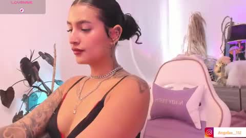 Angel online show from June 25, 4:01 pm
