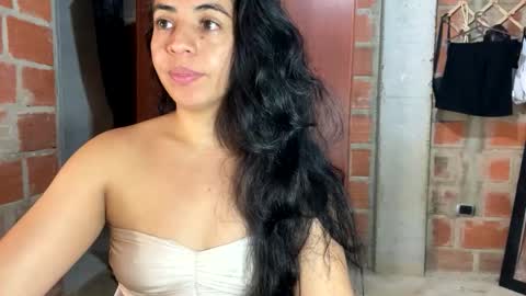Snapshot of anngela01 chatting on October 14, 10:46 pm anngela online show from October 14, 10:46 pm