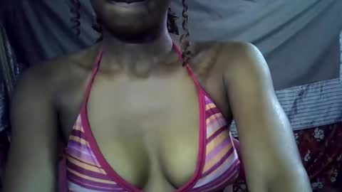 Annie online show from February 9, 8:44 pm