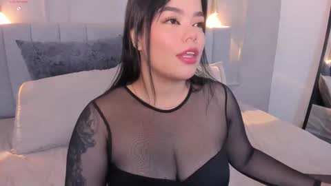 annie_20_ online show from February 14, 12:30 pm