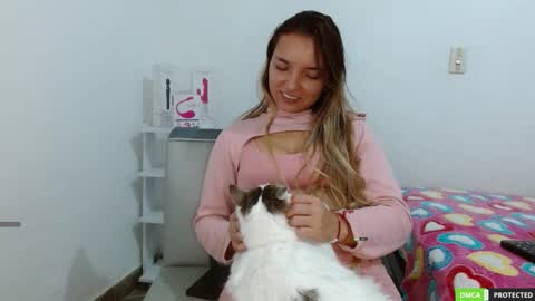 annie cherry independent model online show from October 23, 4:36 am